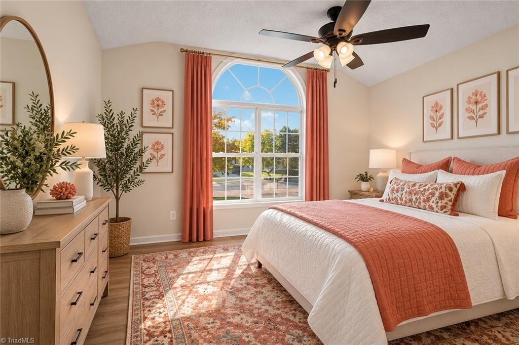 125 Cloverfield Court Property Photo 14