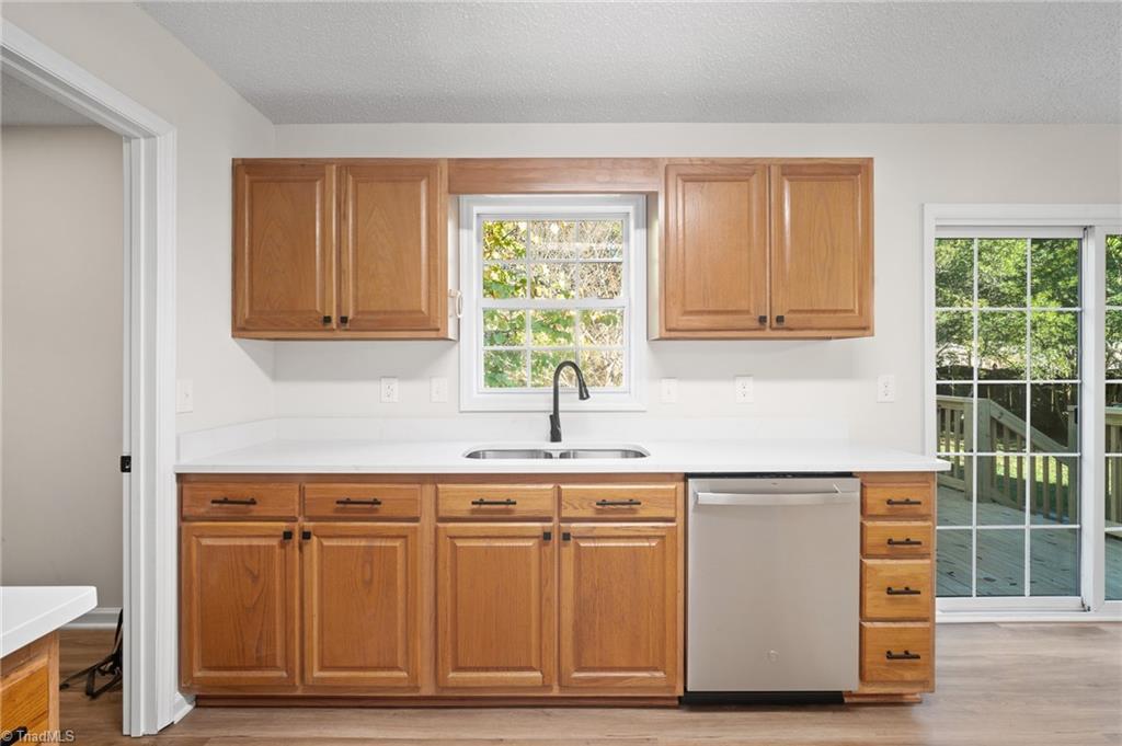 125 Cloverfield Court Property Photo 30