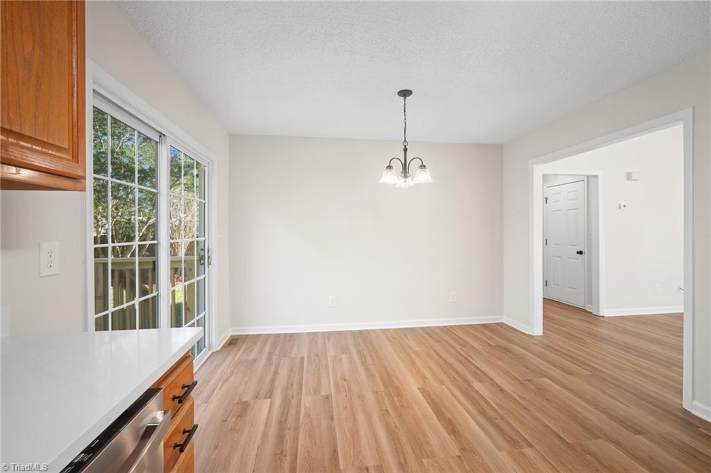 125 Cloverfield Court Property Photo 33