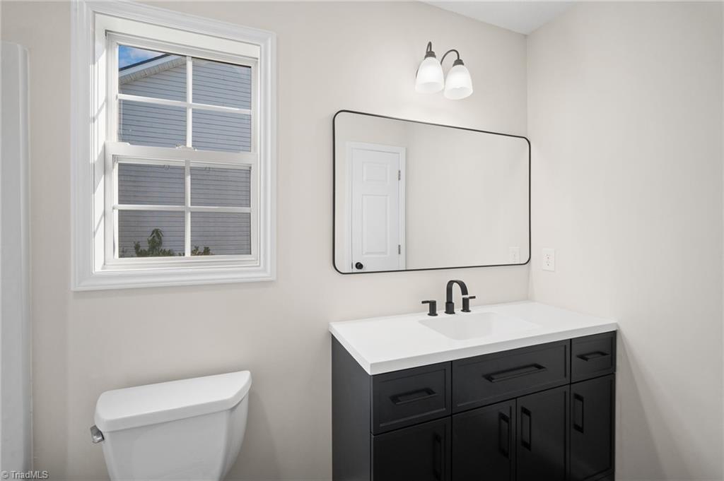 125 Cloverfield Court Property Photo 36