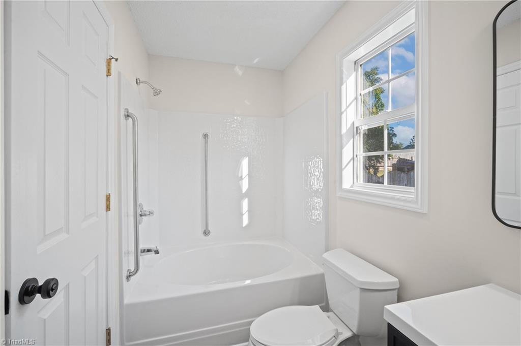 125 Cloverfield Court Property Photo 37