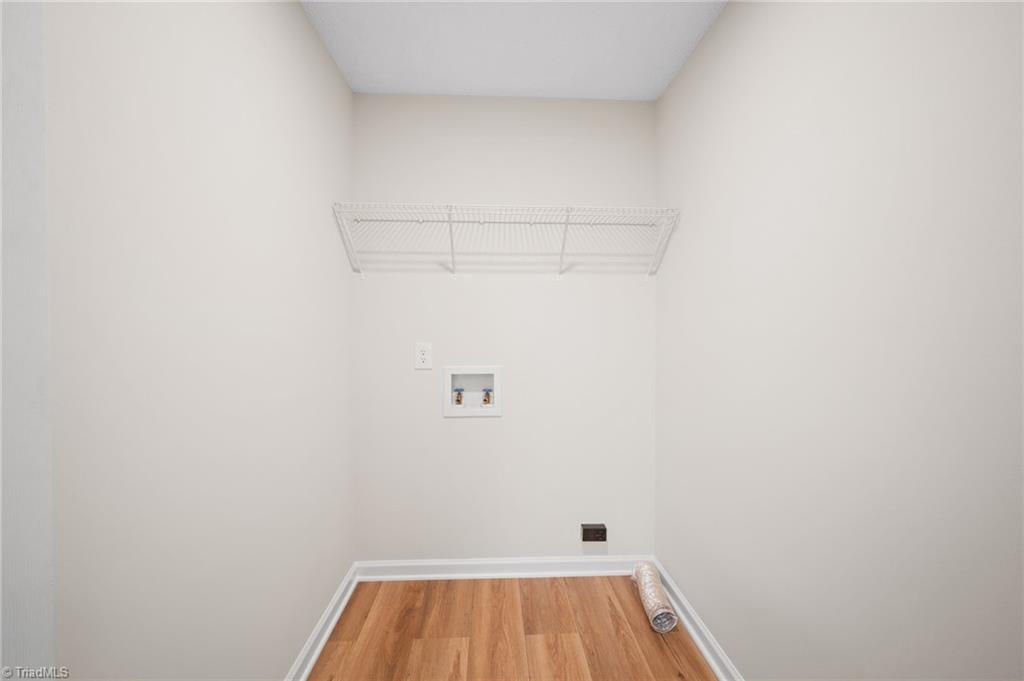 125 Cloverfield Court Property Photo 42