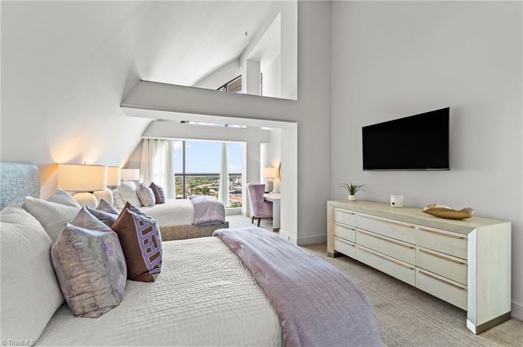 317 W High Avenue # 15a Property Photo 33