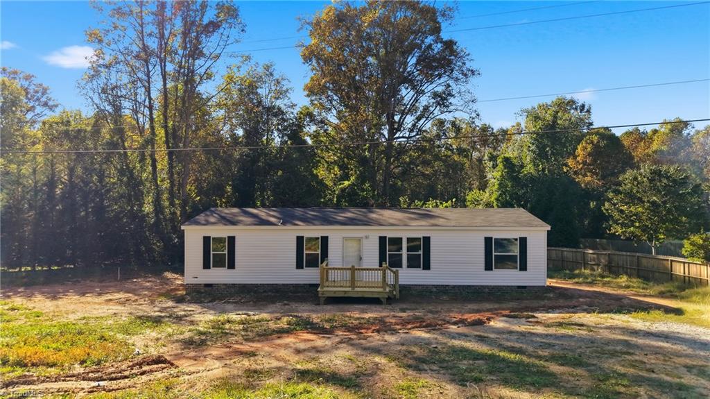 2485 Piney Road Property Photo 2