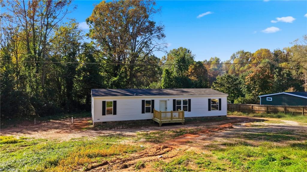 2485 Piney Road Property Photo 3