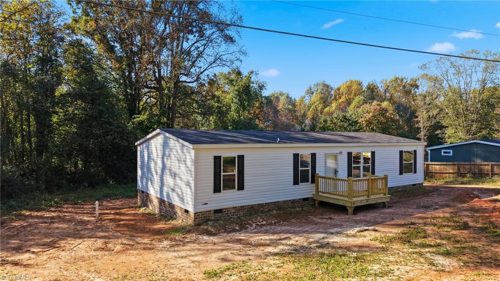 2485 Piney Road Property Photo 4