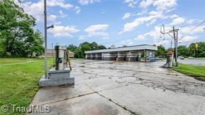 207 Stadium Drive Property Photo 2