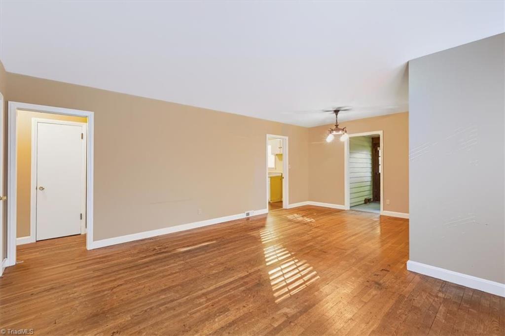 3405 Canterbury Street Property Photo 4