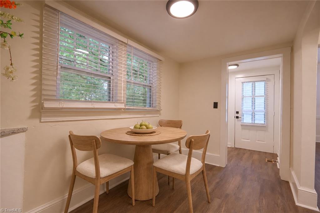 621 Lindsey Street Property Photo 11