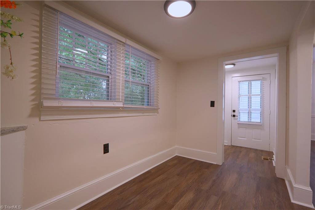 621 Lindsey Street Property Photo 12