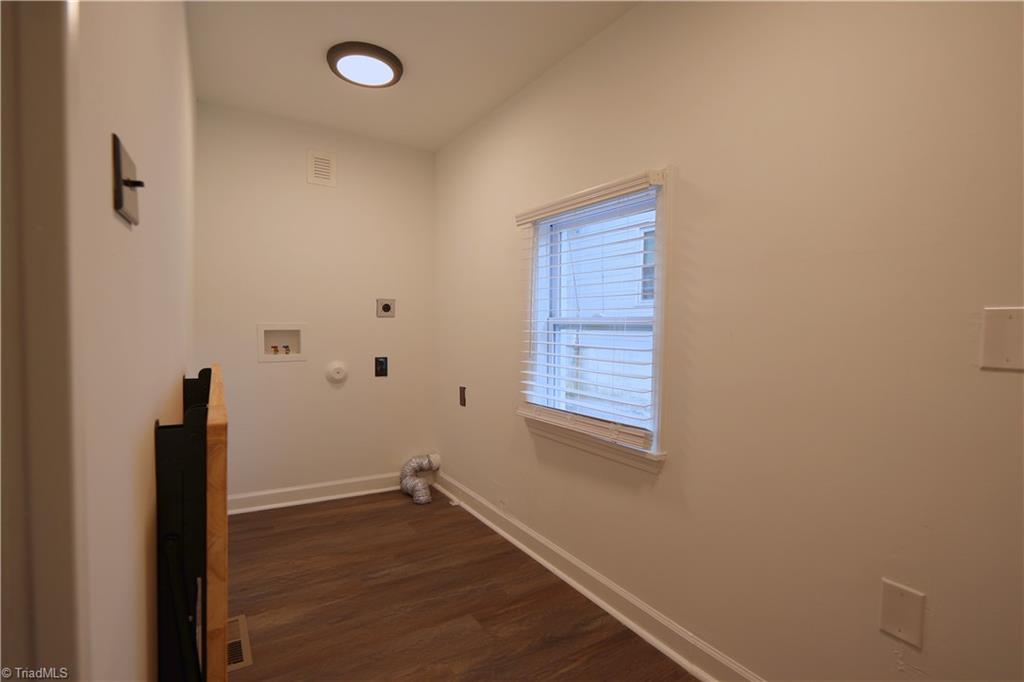 621 Lindsey Street Property Photo 17