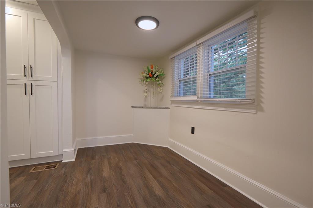 621 Lindsey Street Property Photo 26