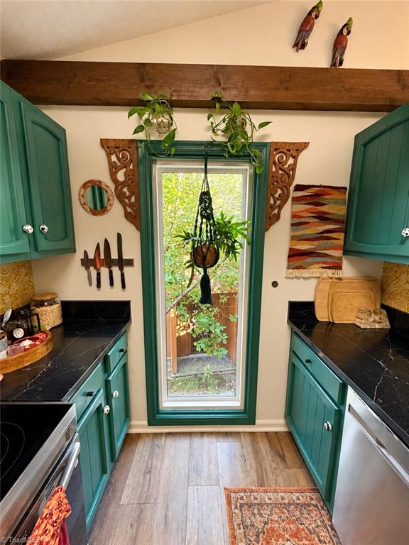 10 Cedar Creek Property Photo 6