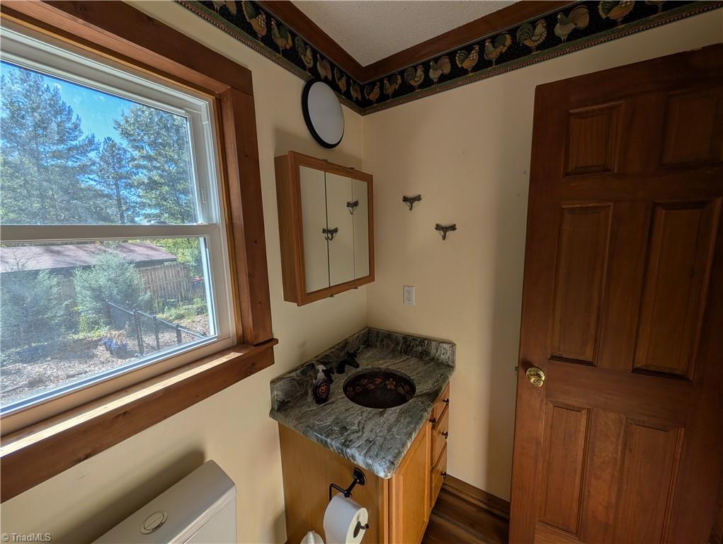 924 Carter Street Property Photo 21