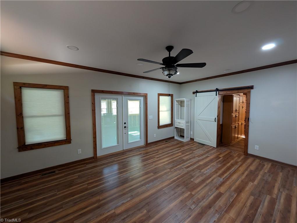 924 Carter Street Property Photo 24