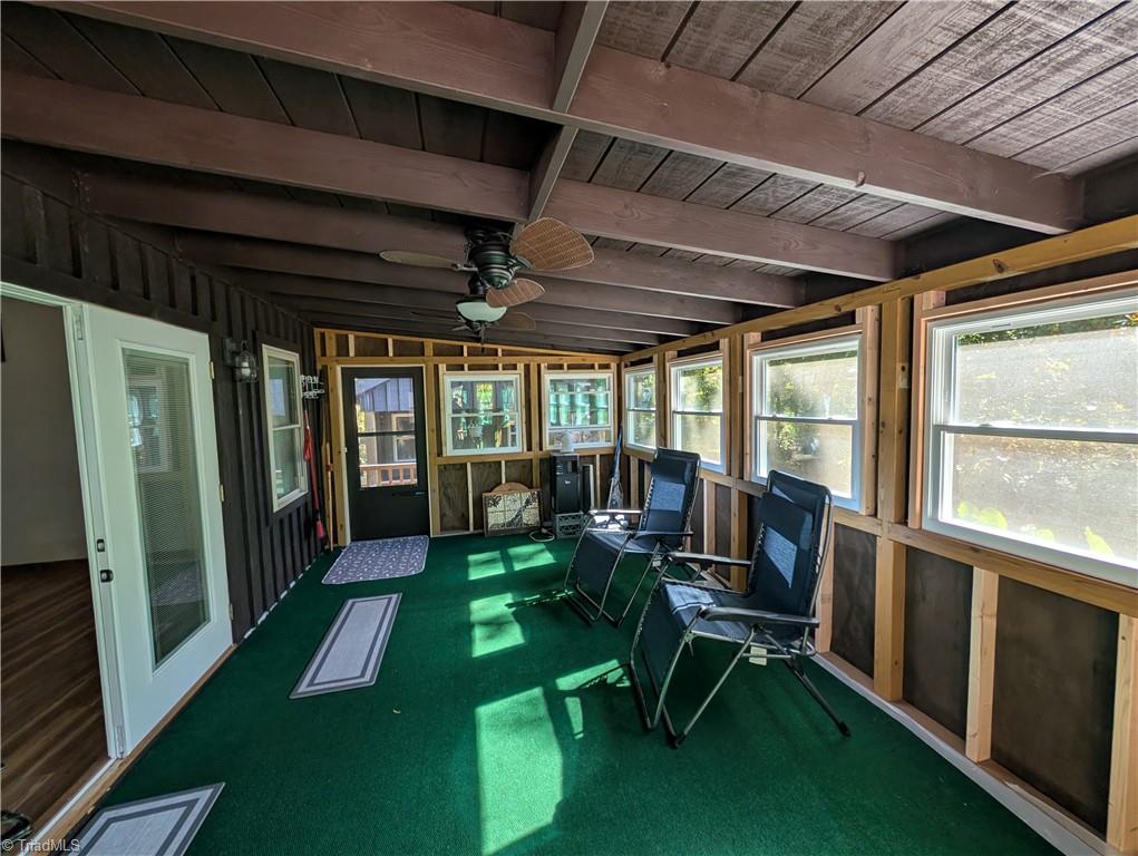 924 Carter Street Property Photo 27