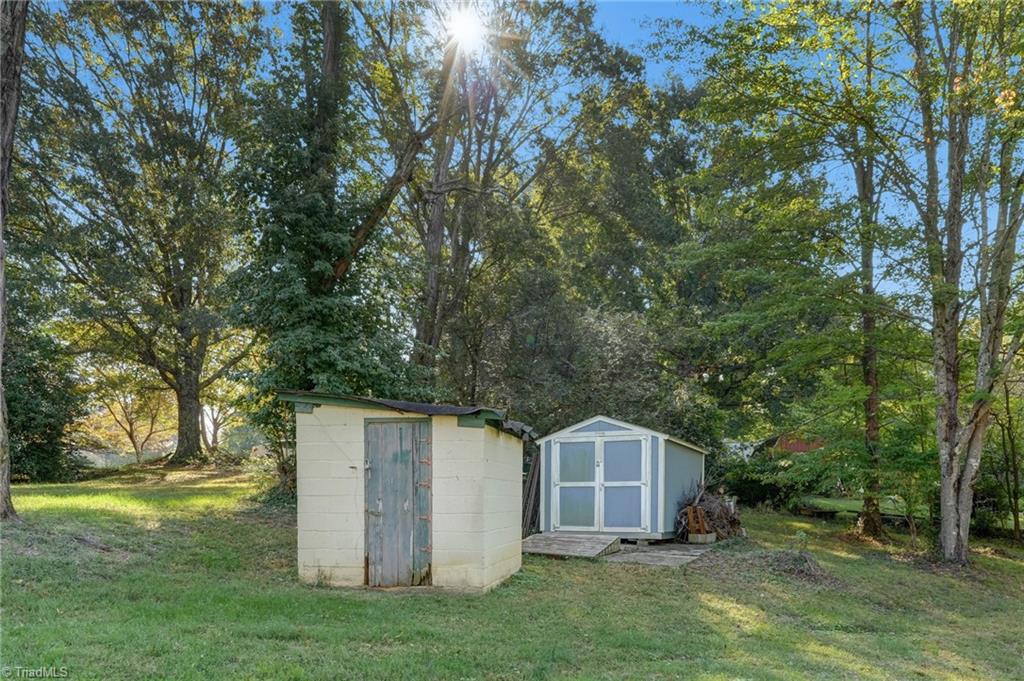 598 Nc Highway 65 Property Photo 37