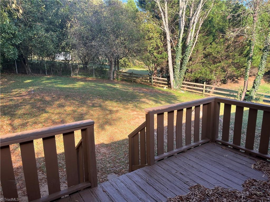 6101 Herinhut Road Property Photo 32
