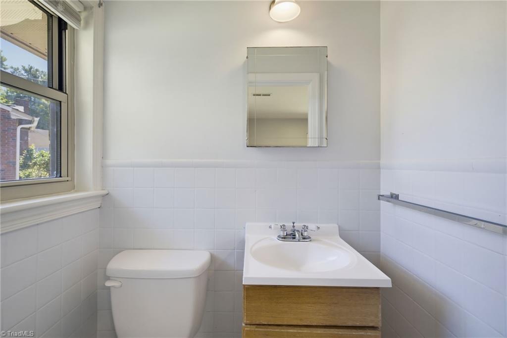 337 E Rhyne Avenue Property Photo 11