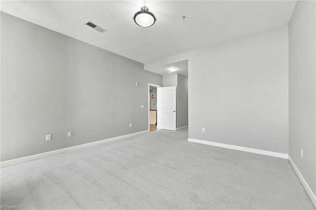 201 N Elm Street # 603 Property Photo 24