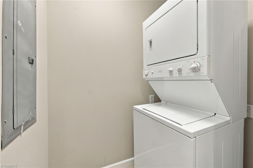 201 N Elm Street # 603 Property Photo 45