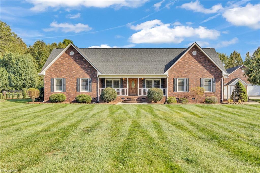 120 Burr Lane Property Photo 1