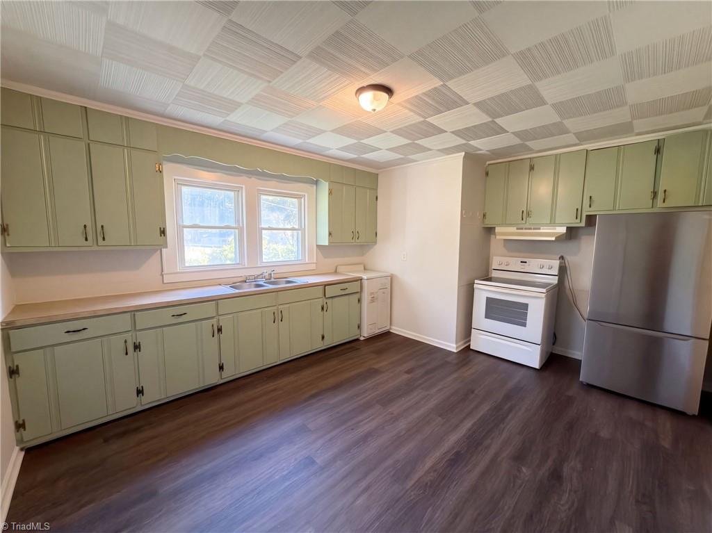 3511 Helmstetler Road Property Photo 2