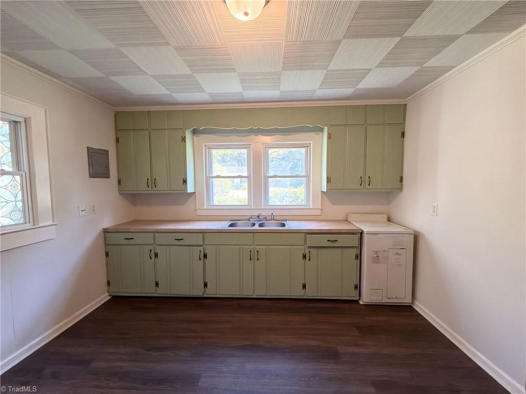3511 Helmstetler Road Property Photo 6