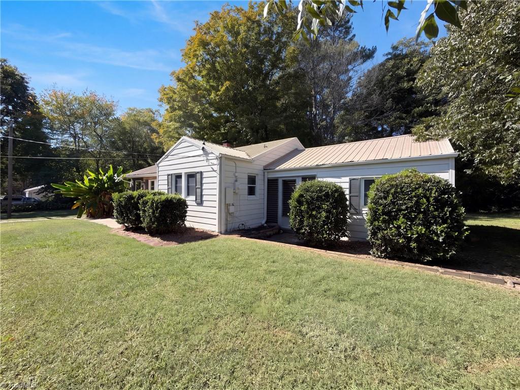 3511 Helmstetler Road Property Photo 21