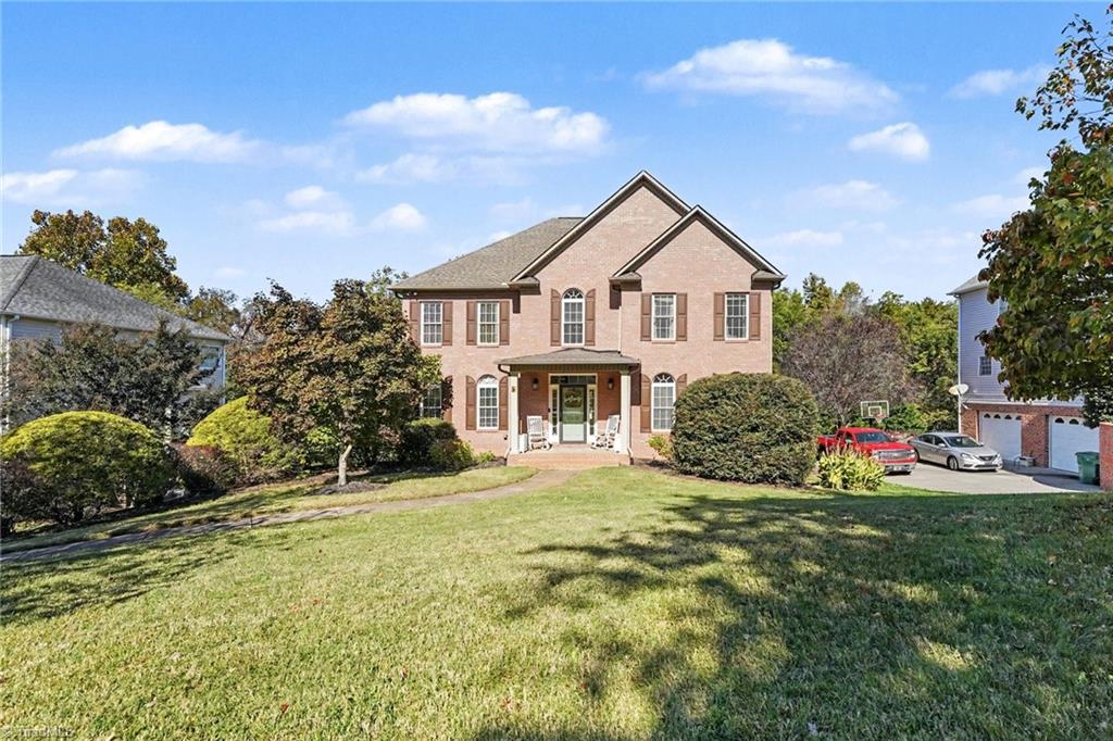 6570 Lake Dale Way Property Photo 3