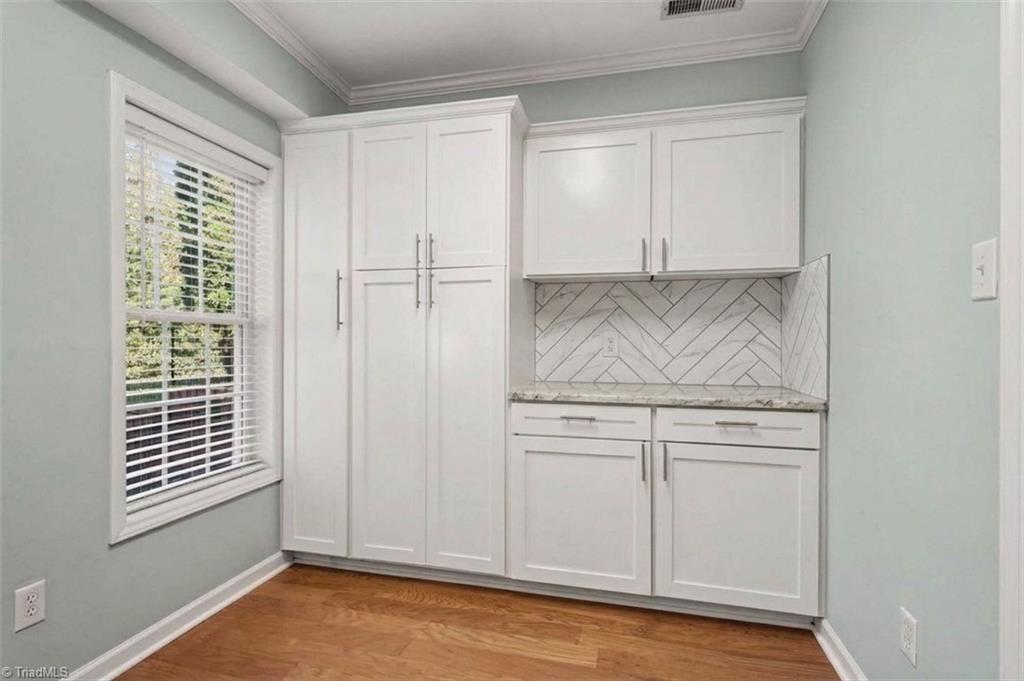 6570 Lake Dale Way Property Photo 23