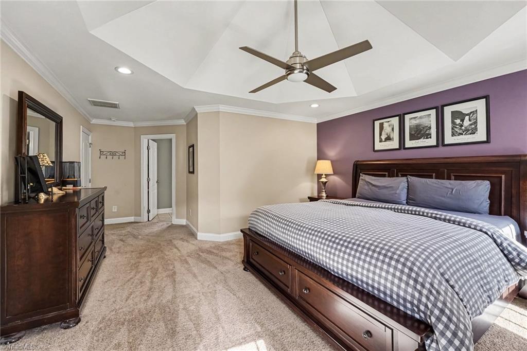 6570 Lake Dale Way Property Photo 28