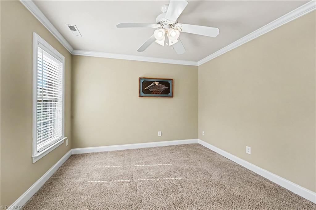 6570 Lake Dale Way Property Photo 34