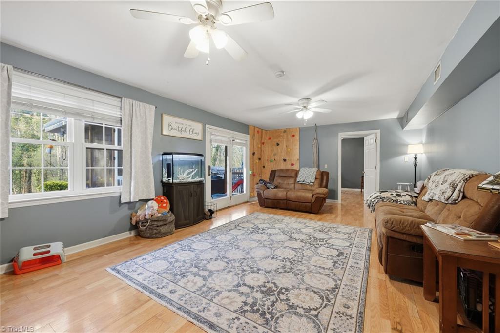 524 Mark Lane Property Photo 18
