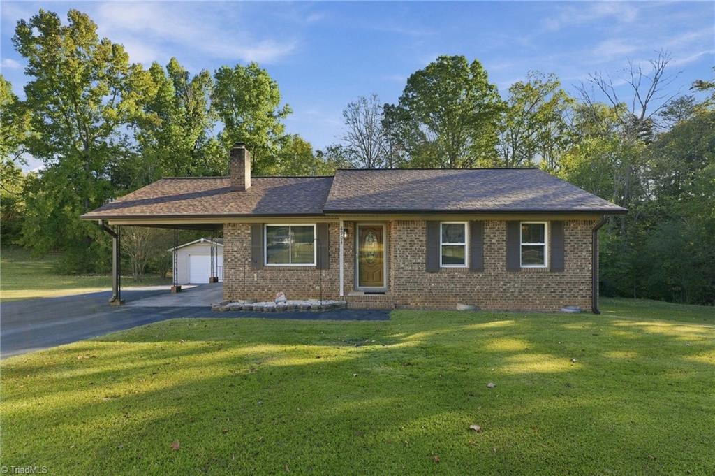 8904 Ridge Forest Lane Property Photo 1