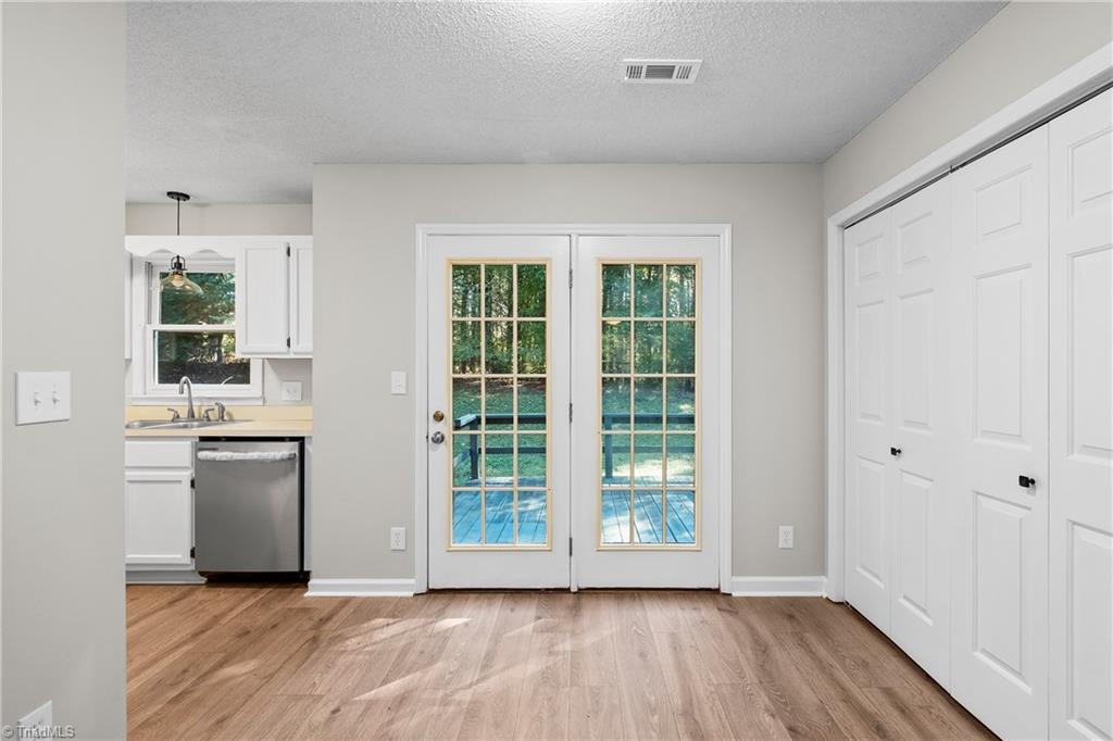 5869 Poppy Seed Drive Property Photo 7