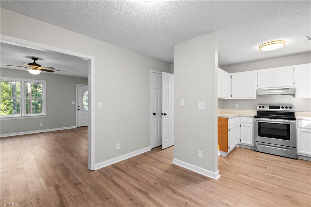 5869 Poppy Seed Drive Property Photo 8
