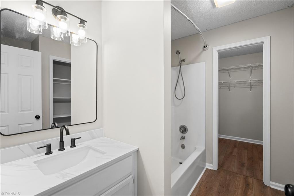 5869 Poppy Seed Drive Property Photo 16