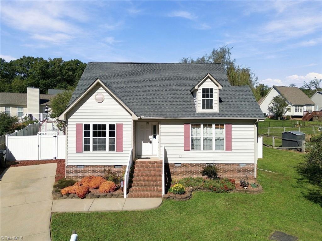 133 Hoskins Circle