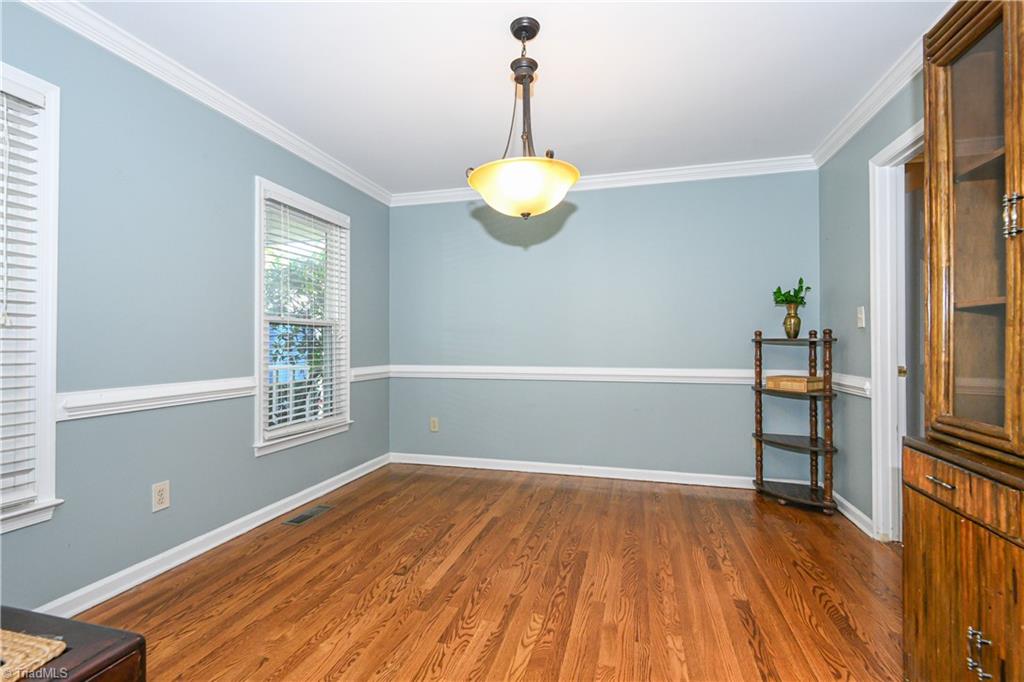 5015 Windermere Drive Property Photo 8