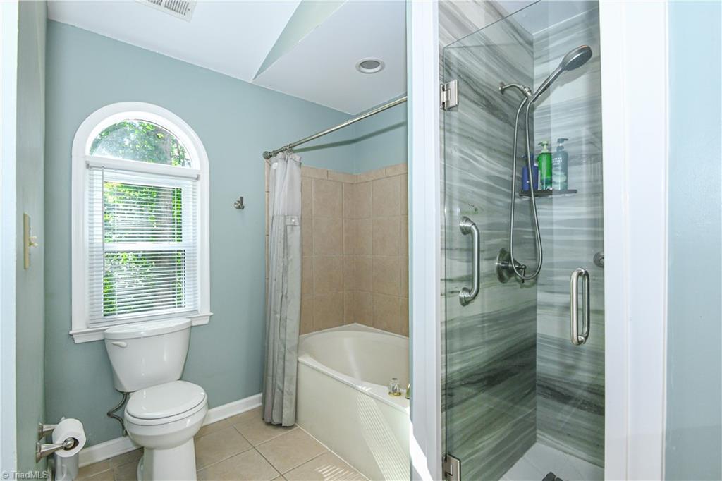 5015 Windermere Drive Property Photo 32