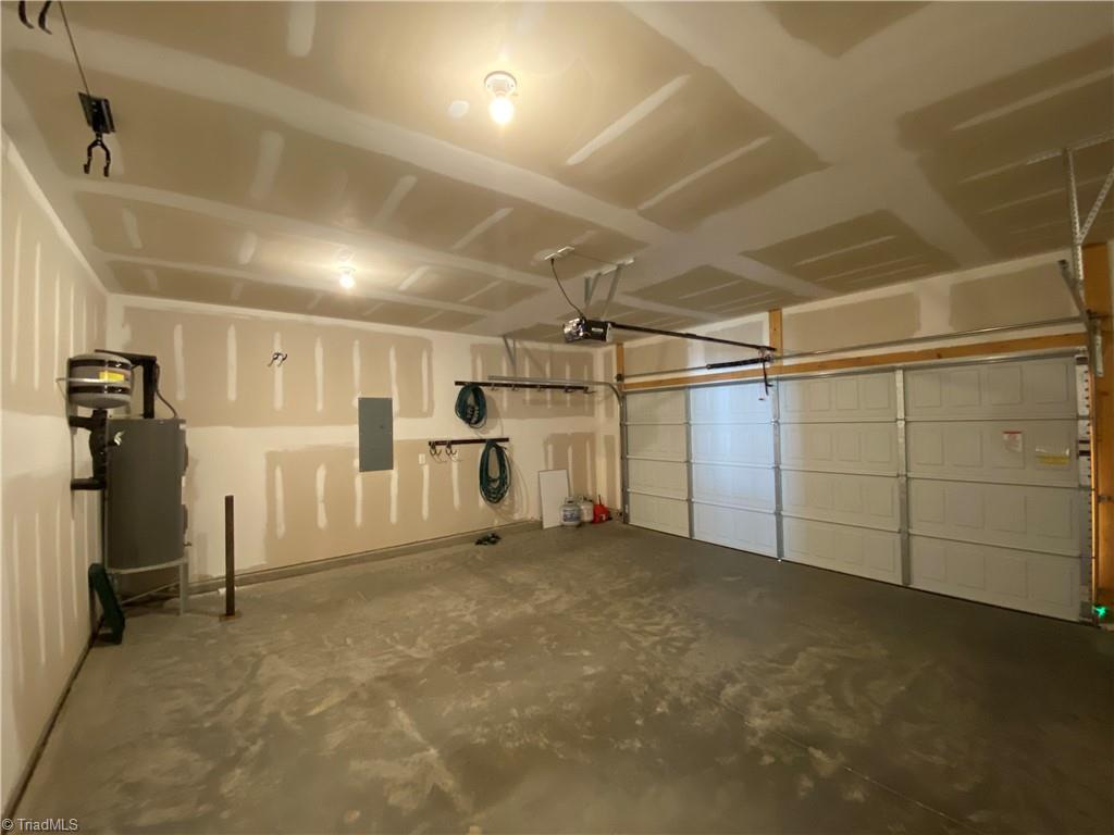392 Rhett Avenue Property Photo 26