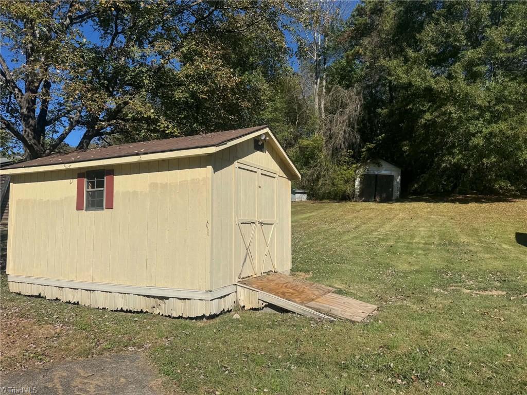 256 Brookfall Dairy Road Property Photo 4