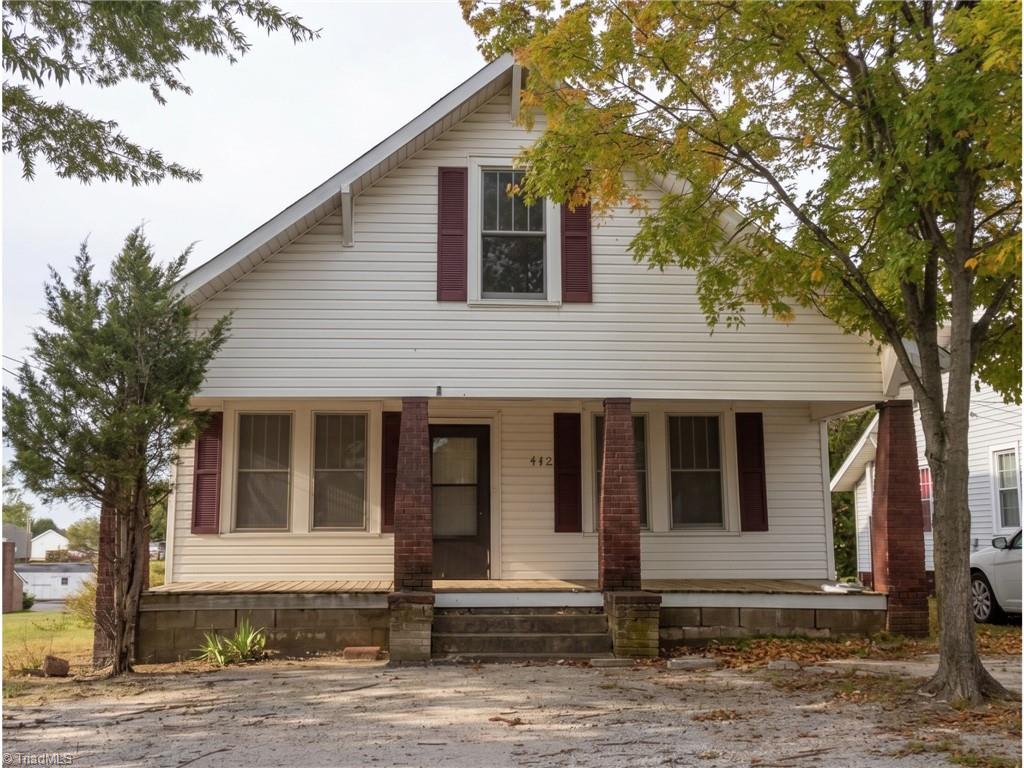 412 Fife Street Property Photo 1