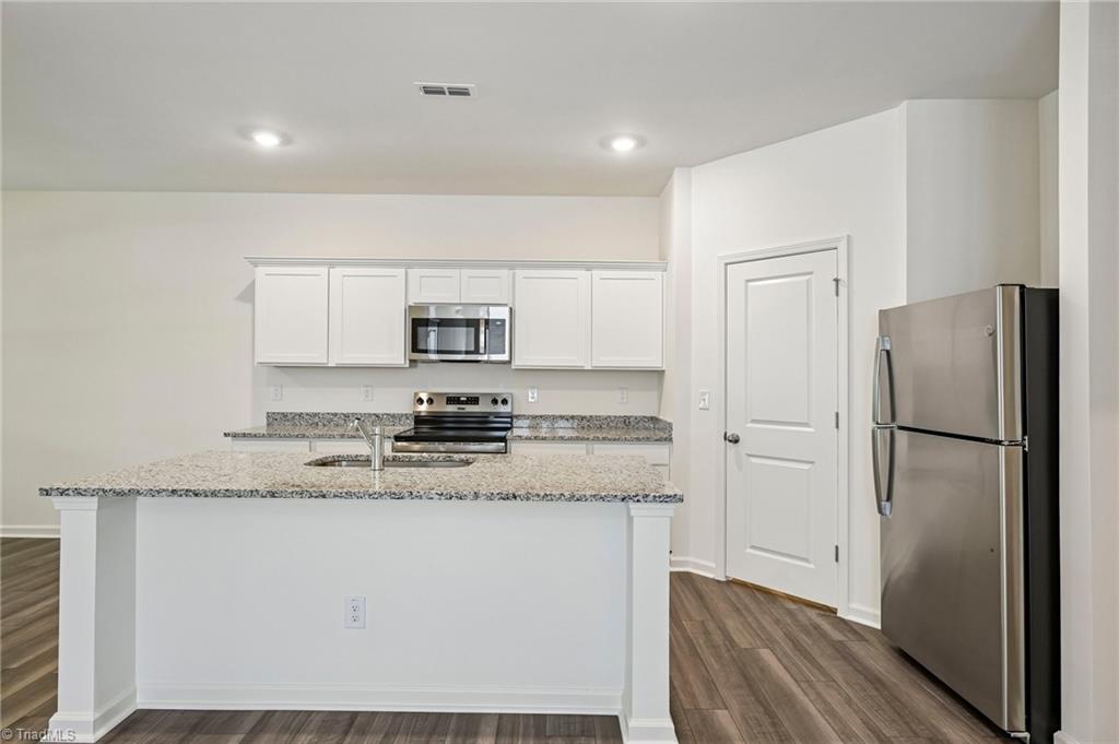 862 Hanford Landing Drive Property Photo 13