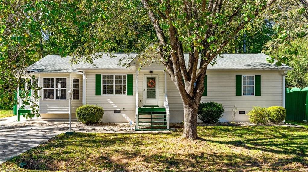 3816 Spring Branch Drive Property Photo 1