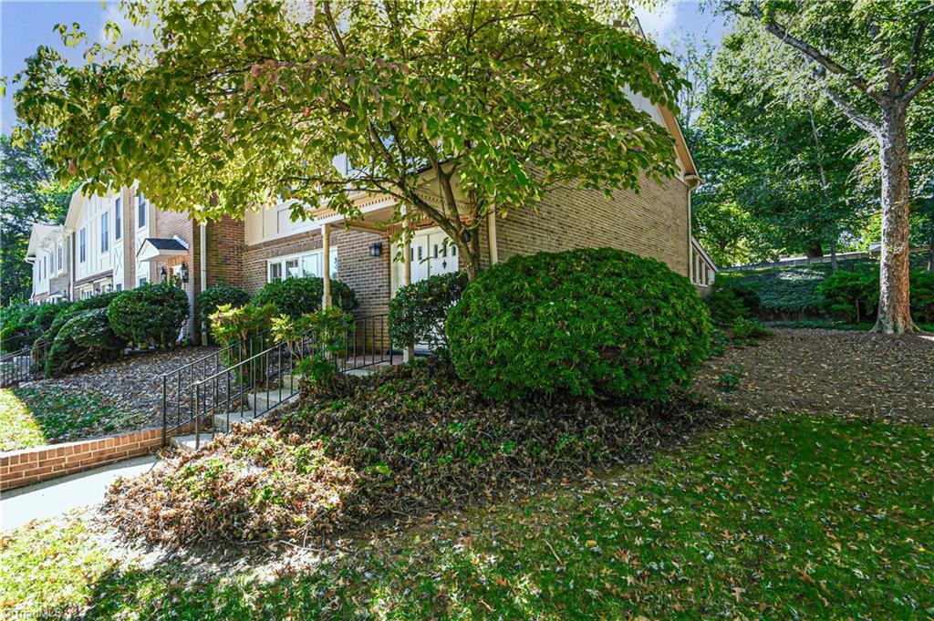 1 Fountain Manor Drive # F Property Photo 41