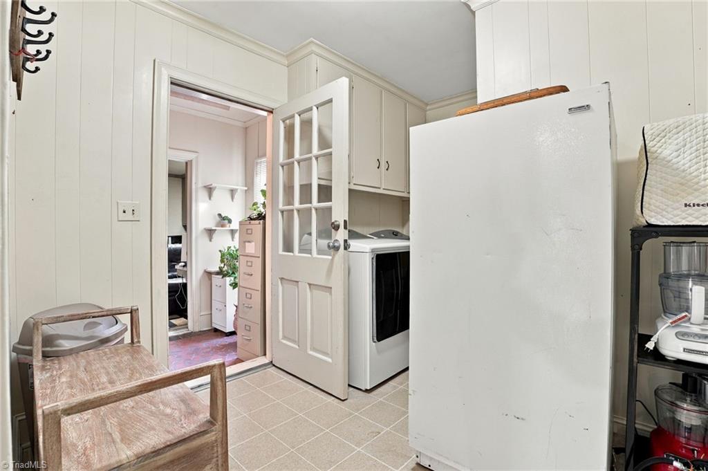 3304 Woodlawn Road Property Photo 15