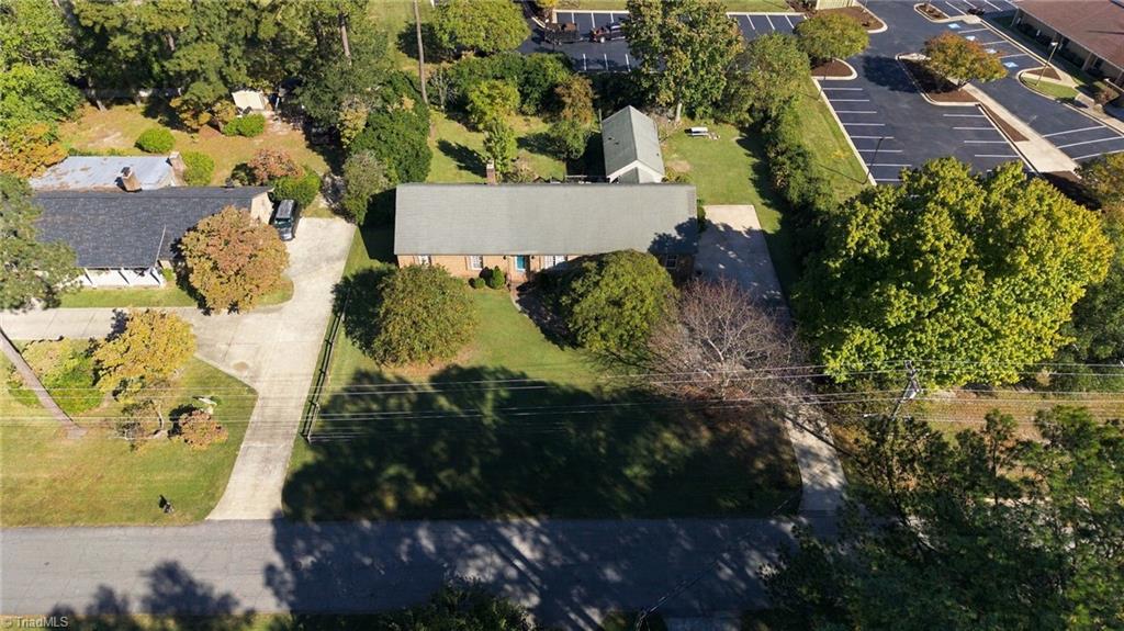 3304 Woodlawn Road Property Photo 19