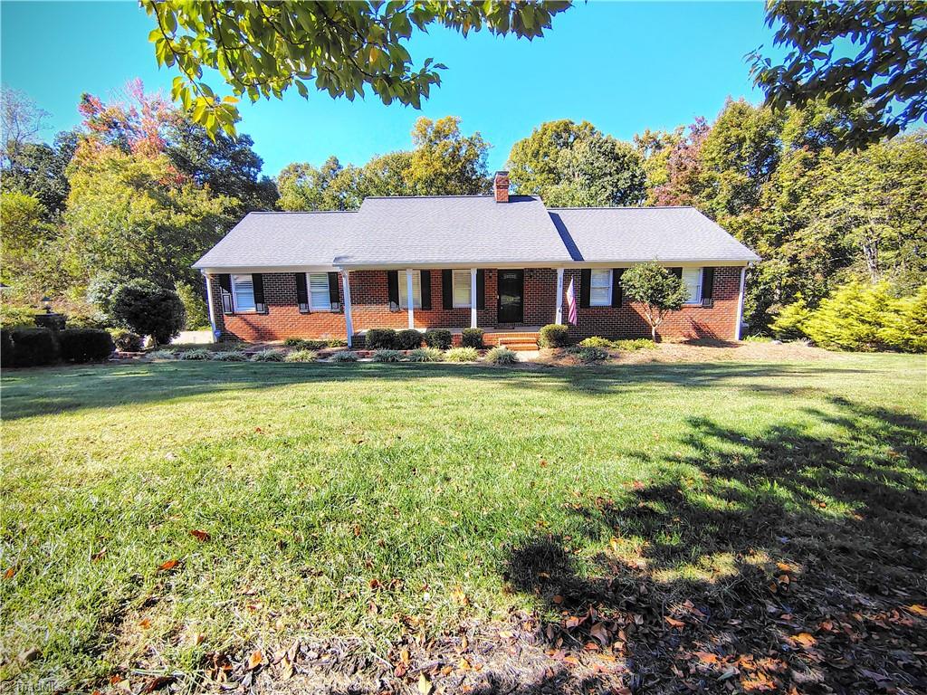 638 Graceland Drive Property Photo 1
